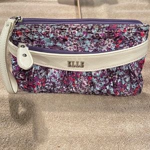 Elle Floral Wristlet
